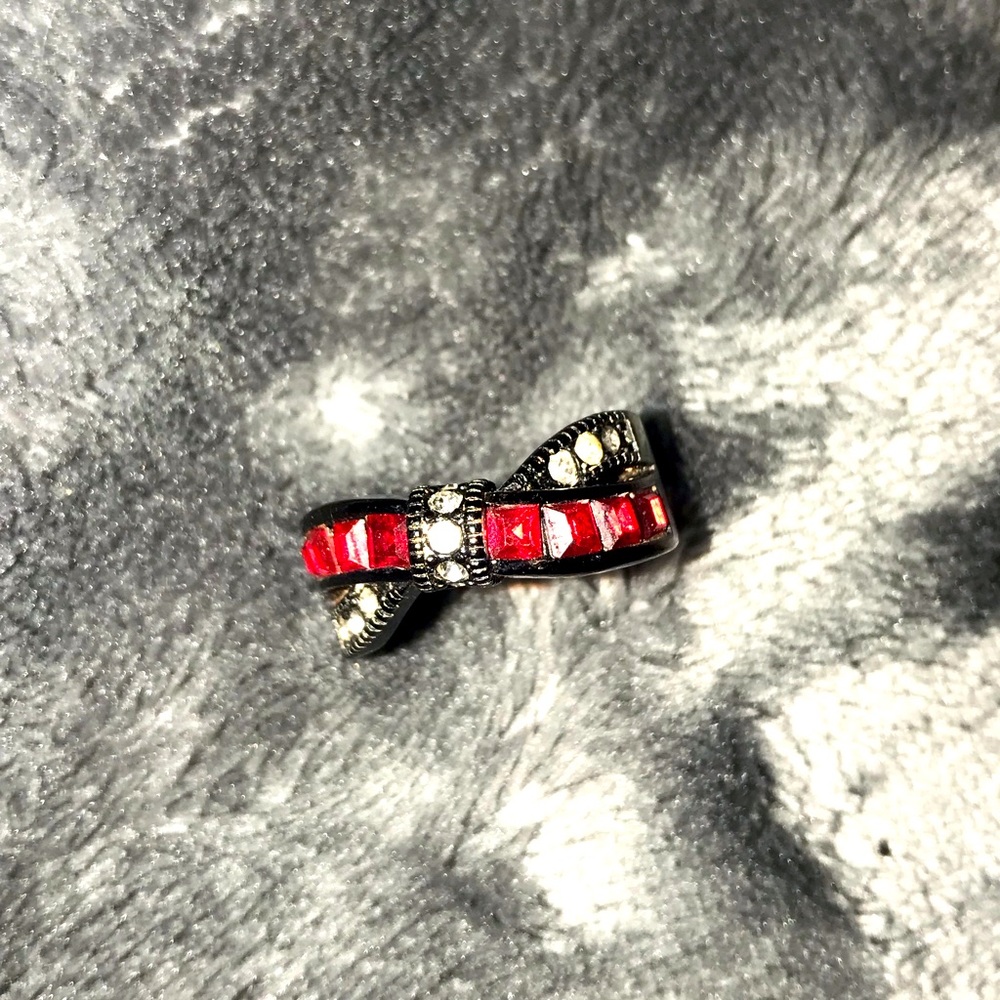 Size 7 black red and silver ring